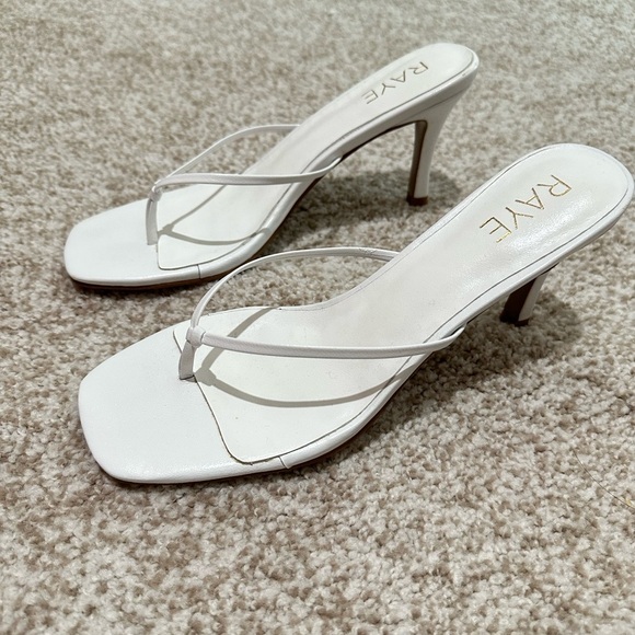 Revolve Raye Corso Heels Mules in White Size 7 - Picture 6 of 7